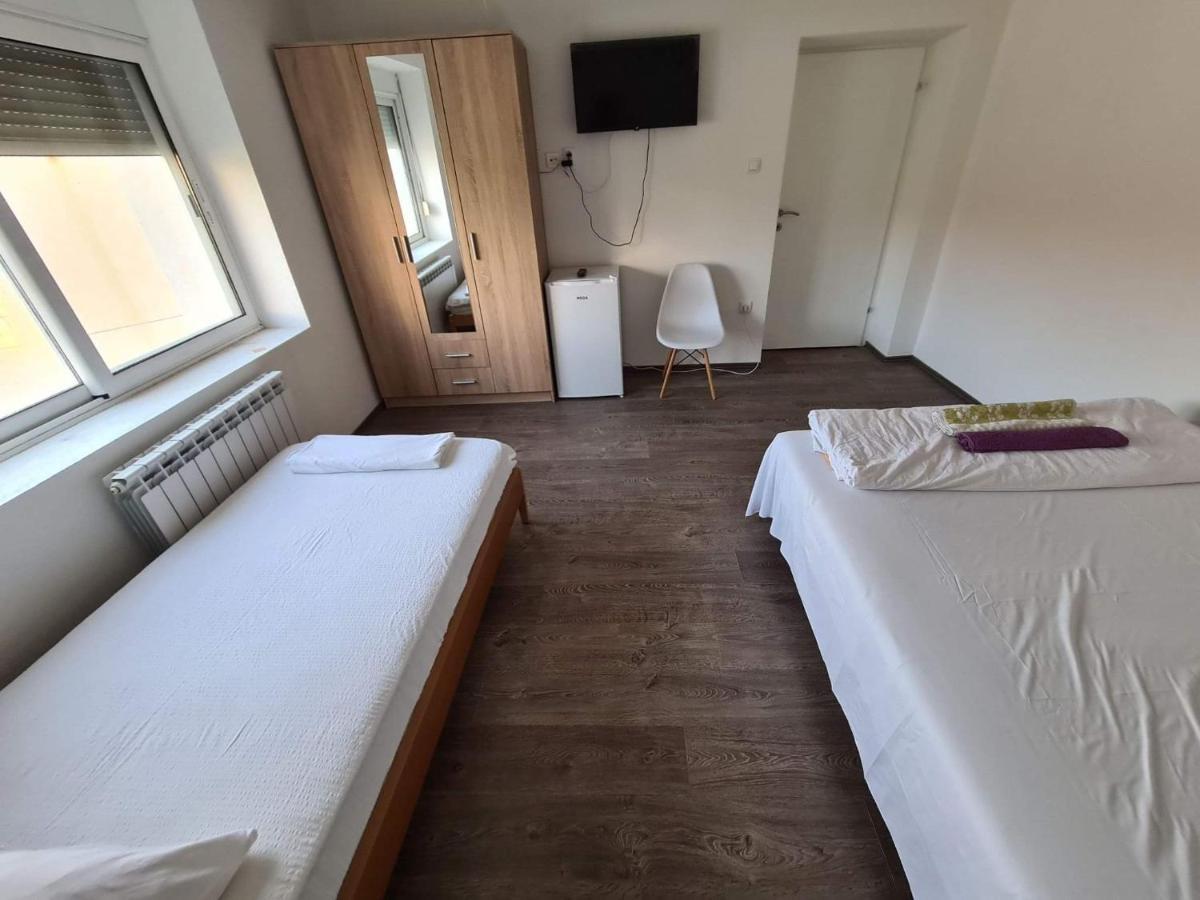 M2 Sobe Hotell Trebinje Exteriör bild