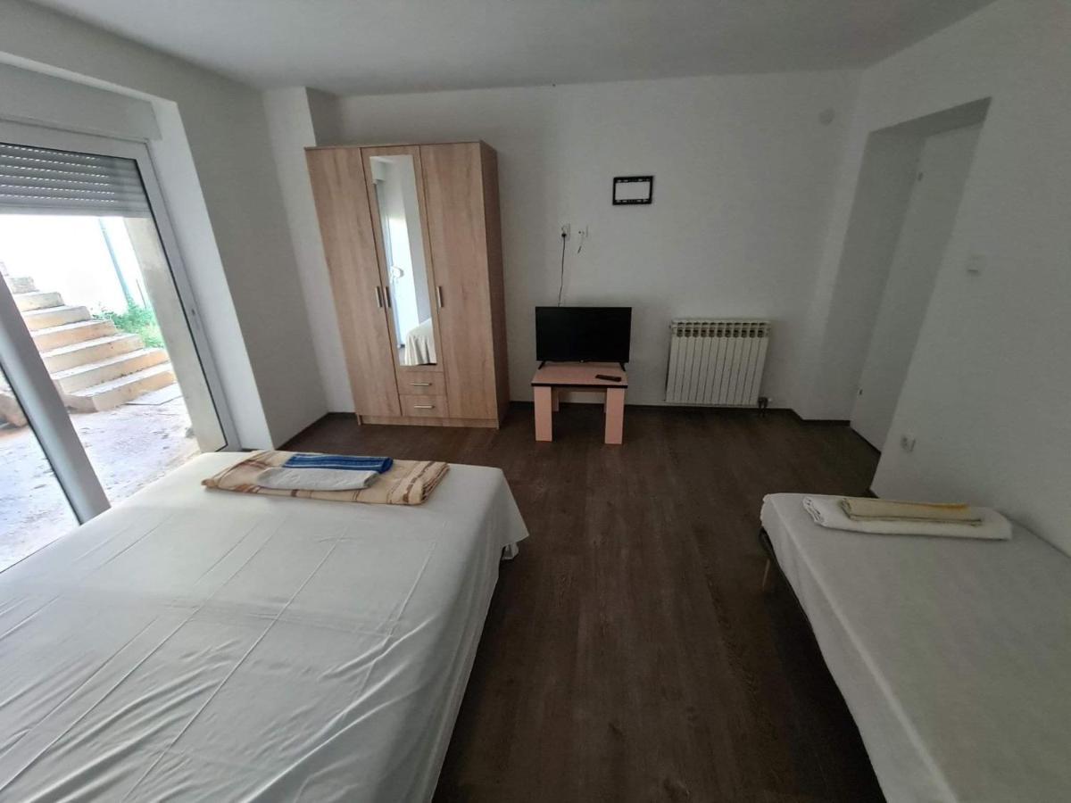 M2 Sobe Hotell Trebinje Exteriör bild